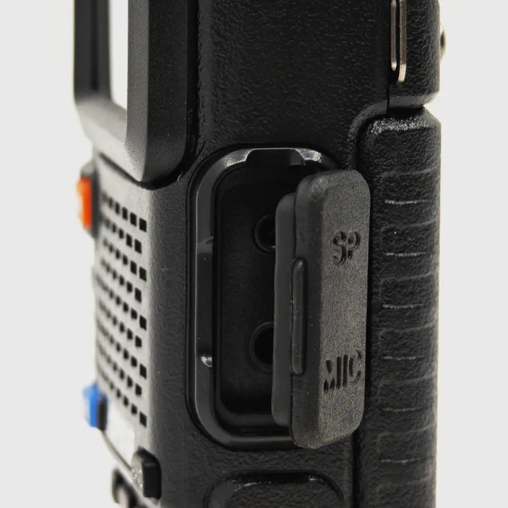 BAOFENG VISOKODOMETNI DIGITALNI VOKI TOKI