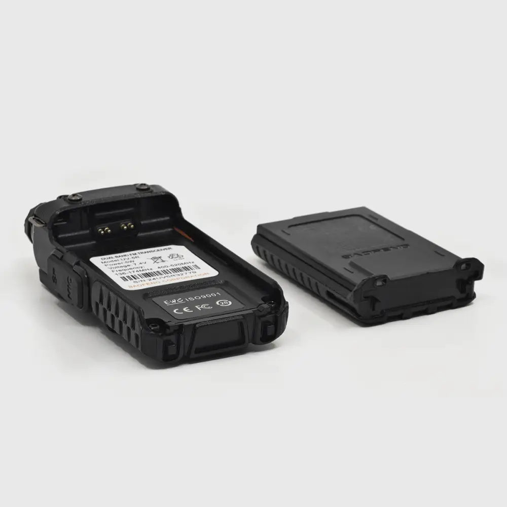 BAOFENG VISOKODOMETNI DIGITALNI VOKI TOKI