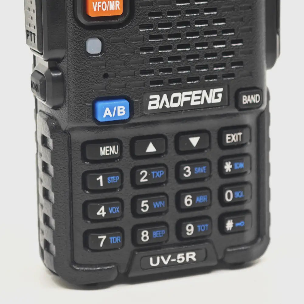 BAOFENG VISOKODOMETNI DIGITALNI VOKI TOKI