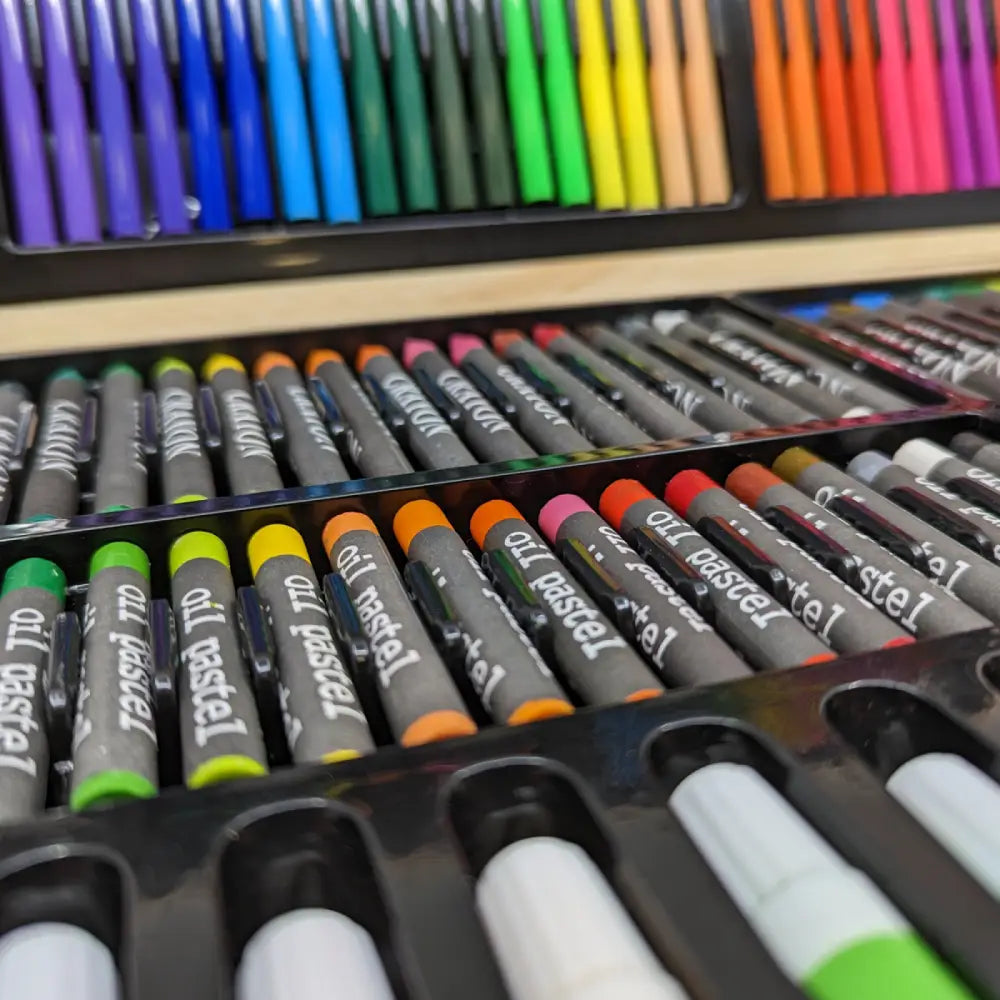 LIKOVNI SET ’WOOD’